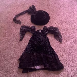 Witch Halloween costume!